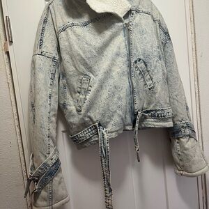 Fantastic Fawn Denim Sherpa-Lined Women's Jacket